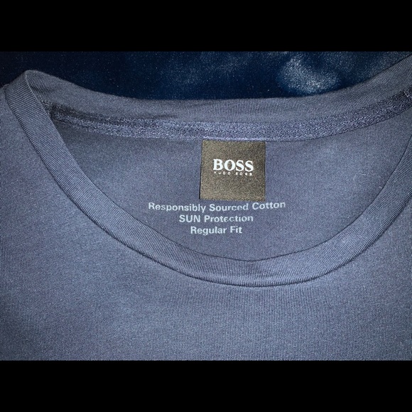 COPY - Hugo Boss T-Shirt - Picture 3 of 4
